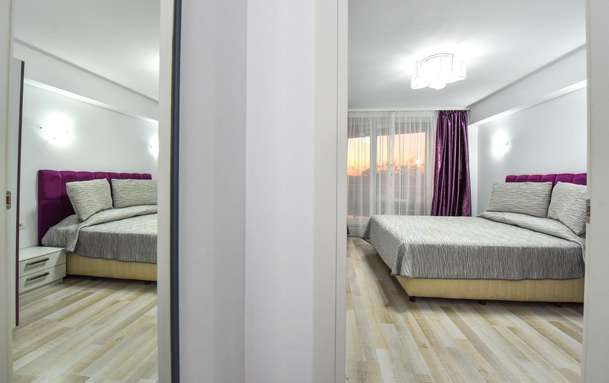 Dracula Adventure Tours Accommodation Бухарест Экстерьер фото